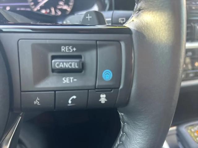 2023 Nissan Pathfinder SL 4WD
