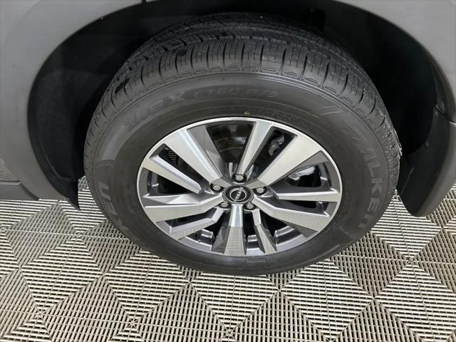 2023 Nissan Pathfinder SL 4WD