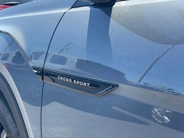 2023 Volkswagen Atlas Cross Sport 2.0T SEL R-Line Black