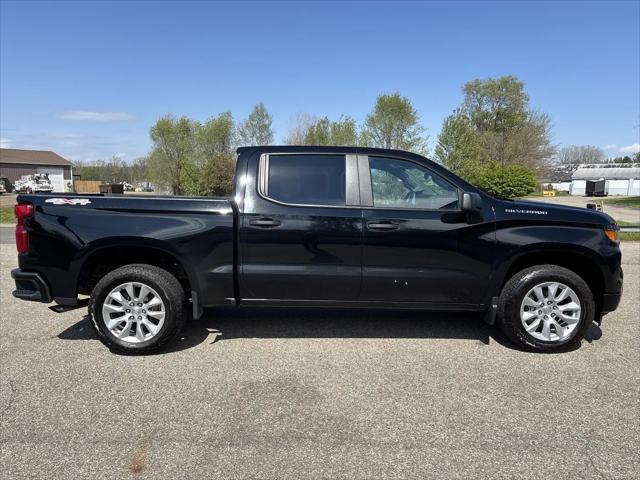 2024 Chevrolet Silverado 1500 4WD Crew Cab Short Bed Custom
