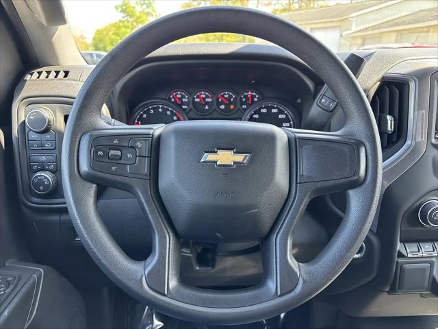 2024 Chevrolet Silverado 1500 4WD Crew Cab Short Bed Custom