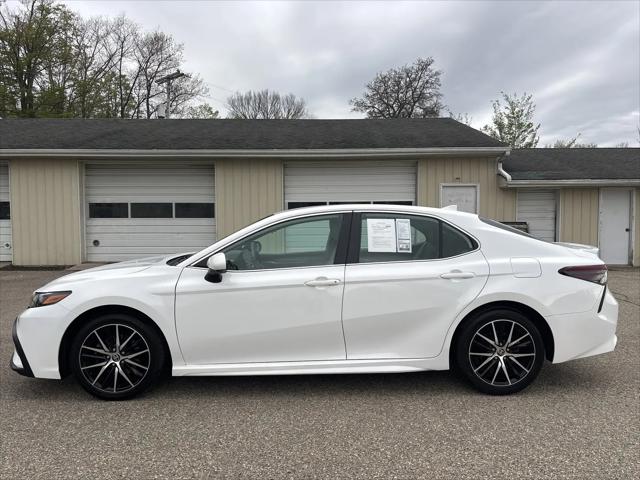 2023 Toyota Camry SE