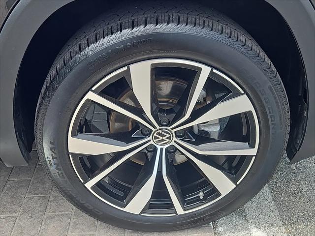 2024 Volkswagen Atlas 2.0T SEL Premium R-Line