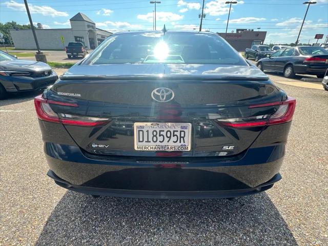 2025 Toyota Camry SE