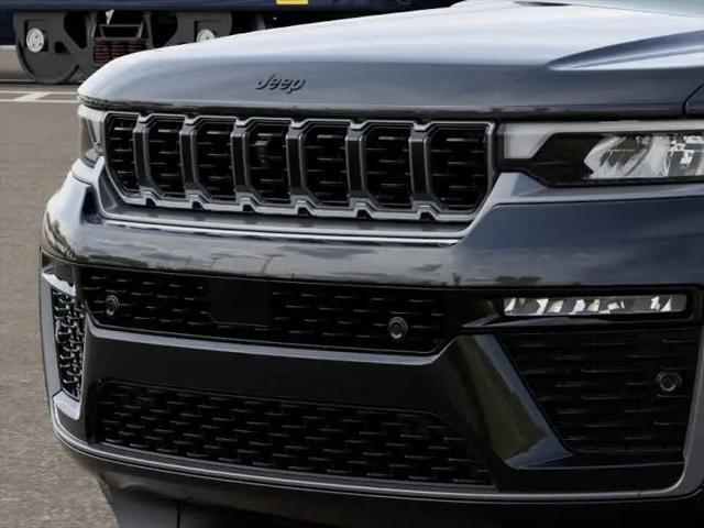 2026 Jeep Grand Cherokee Summit 4x4