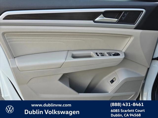 2023 Volkswagen Atlas 3.6L V6 SE w/Technology