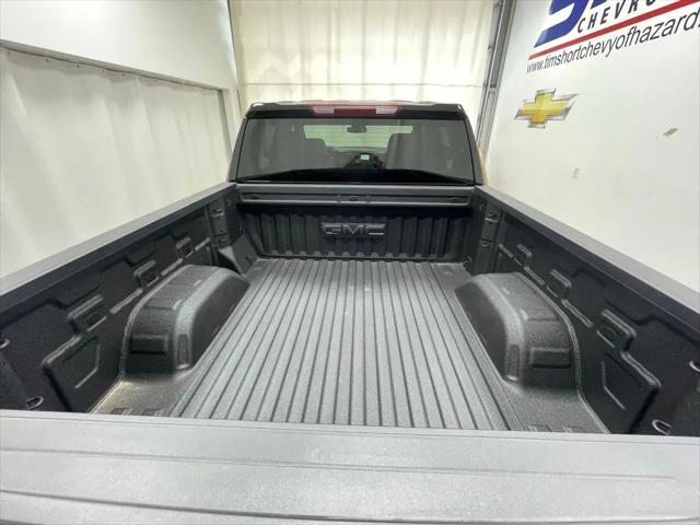 2026 GMC Sierra 1500 Crew Cab, Short Bed, SLT, 4WD