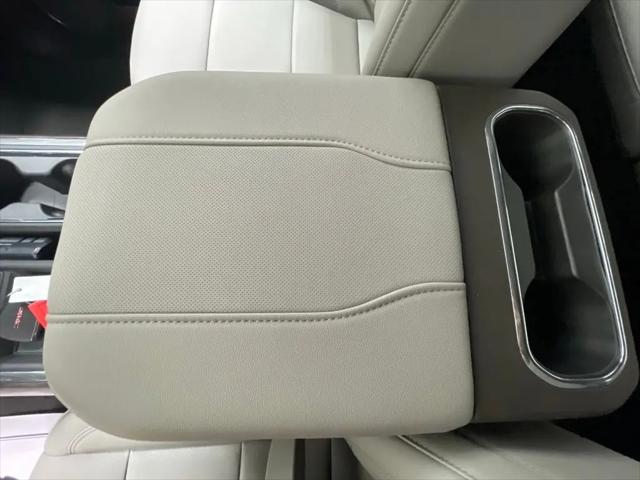 2026 GMC Sierra 1500 Crew Cab, Short Bed, SLT, 4WD