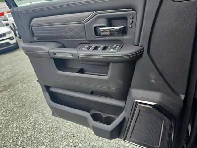 2026 Ram 3500 Limited Crew Cab 4x4 8' Box