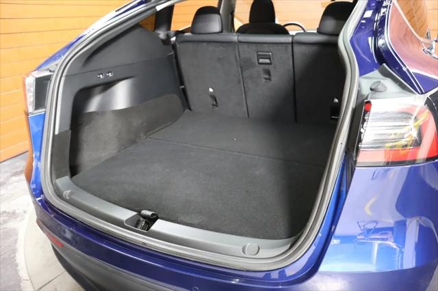 2022 Tesla Model Y Long Range Dual Motor All-Wheel Drive