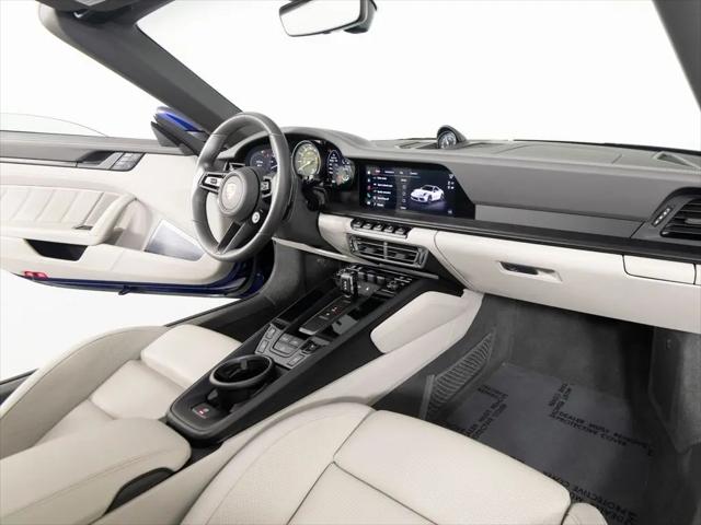 2023 Porsche 911 Carrera 4 GTS Cabriolet
