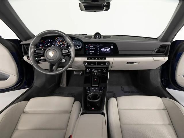 2023 Porsche 911 Carrera 4 GTS Cabriolet
