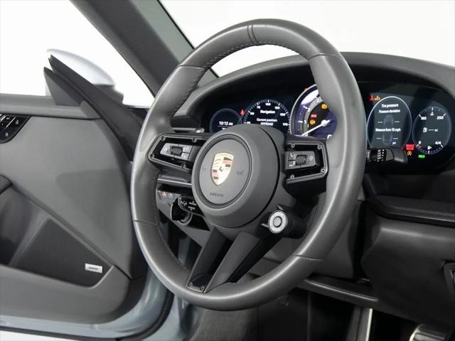 2021 Porsche 911 Carrera 4S Cabriolet