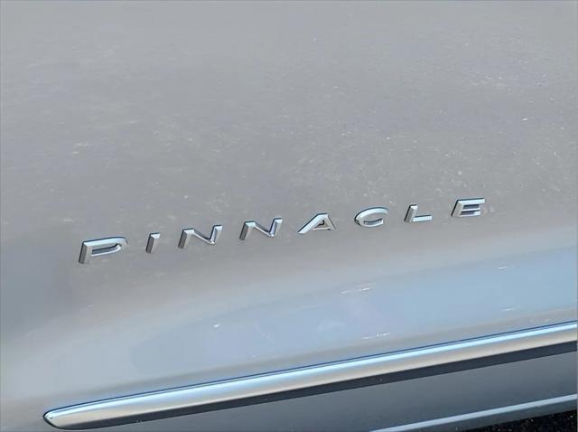 2023 Chrysler Pacifica Hybrid Pinnacle