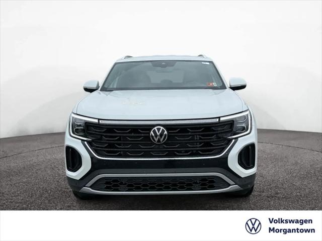 2026 Volkswagen Atlas Cross Sport SE with Technology