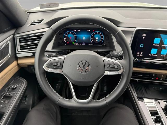 2026 Volkswagen Atlas Cross Sport SE with Technology
