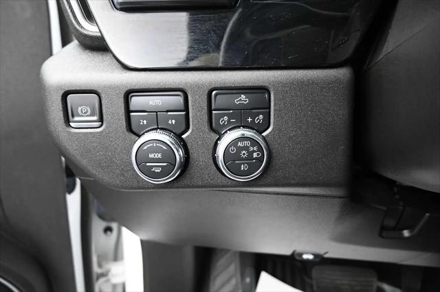 2023 GMC Sierra 1500 4WD Crew Cab Short Box Elevation with 3SB