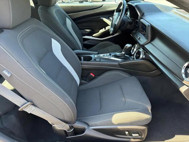 2021 Chevrolet Camaro RWD Coupe 1LT