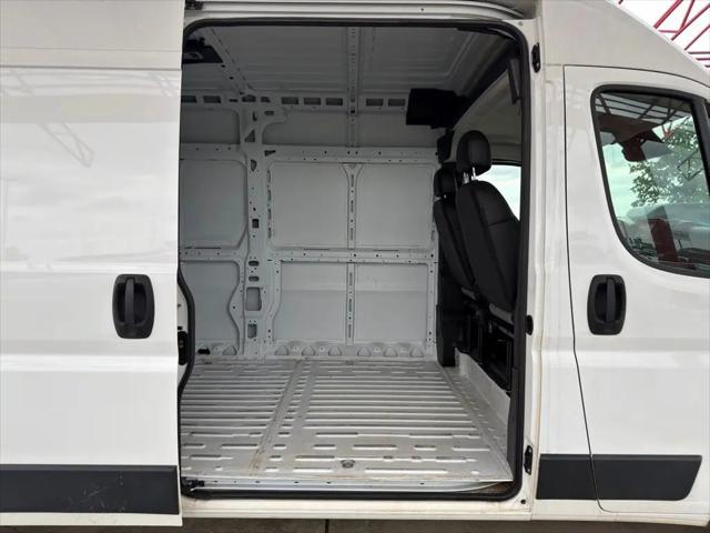 2025 Ram ProMaster 2500 Cargo Van Tradesman High Roof 159" WB w/Pass Seat