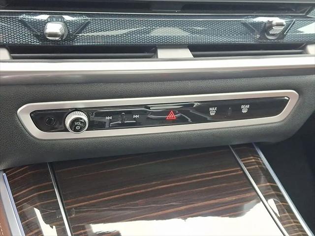 2025 BMW X5 xDrive50e