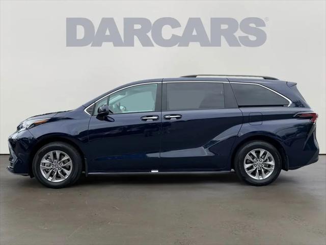 2025 Toyota Sienna XLE