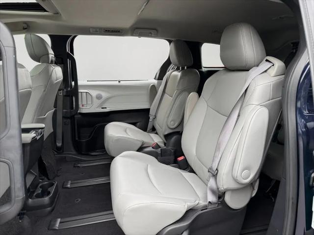 2025 Toyota Sienna XLE