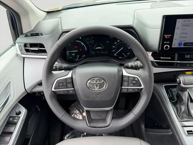 2025 Toyota Sienna XLE