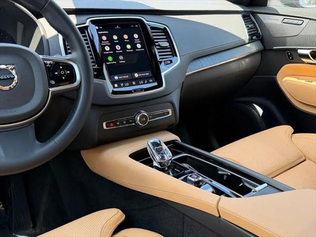 2024 Volvo XC90 Recharge T8 Ultimate Bright Theme 7-Seater