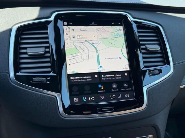 2024 Volvo XC90 Recharge T8 Ultimate Bright Theme 7-Seater