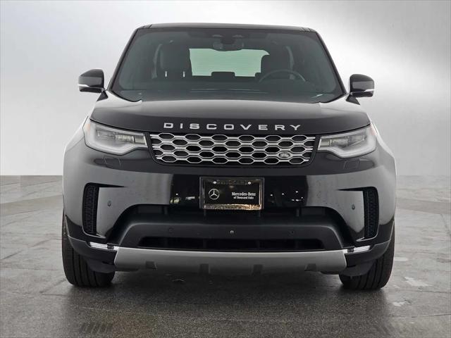 2025 Land Rover Discovery P300 S
