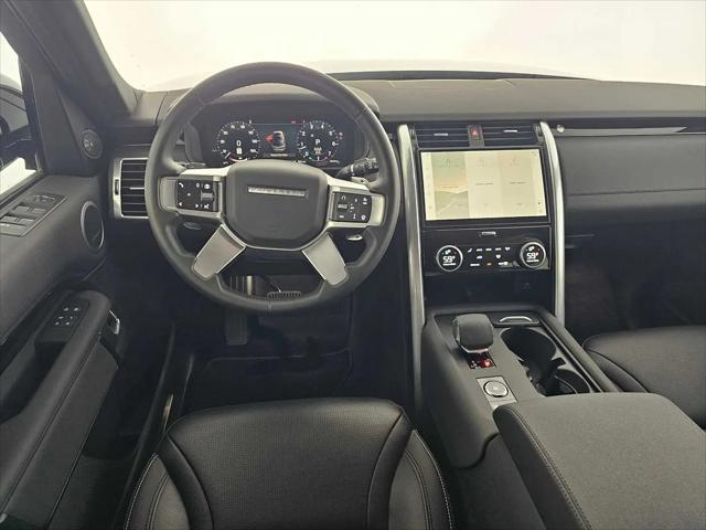 2025 Land Rover Discovery P300 S