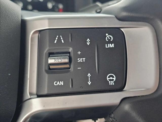 2025 Land Rover Discovery P300 S
