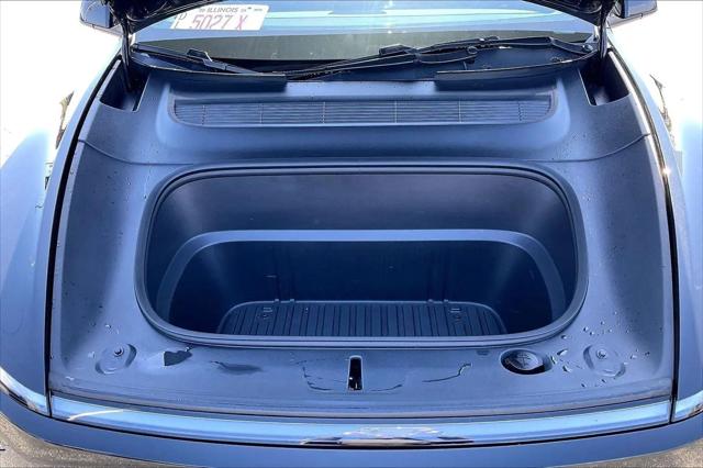 2026 Tesla Model Y Premium Rear-Wheel Drive