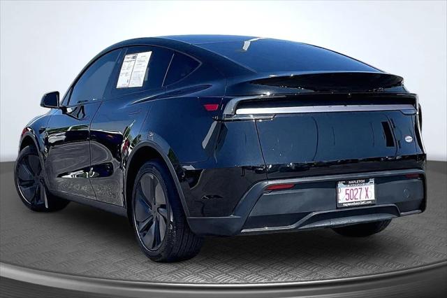 2026 Tesla Model Y Premium Rear-Wheel Drive