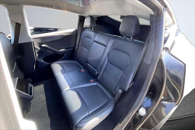 2026 Tesla Model Y Premium Rear-Wheel Drive