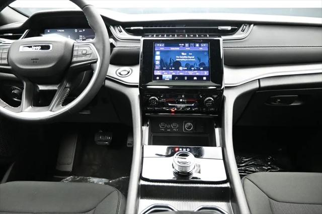 2026 Jeep Grand Cherokee L Altitude 4x4