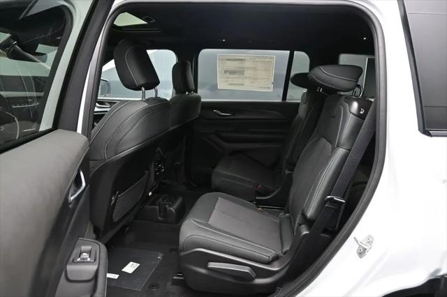 2026 Jeep Grand Cherokee L Altitude 4x4