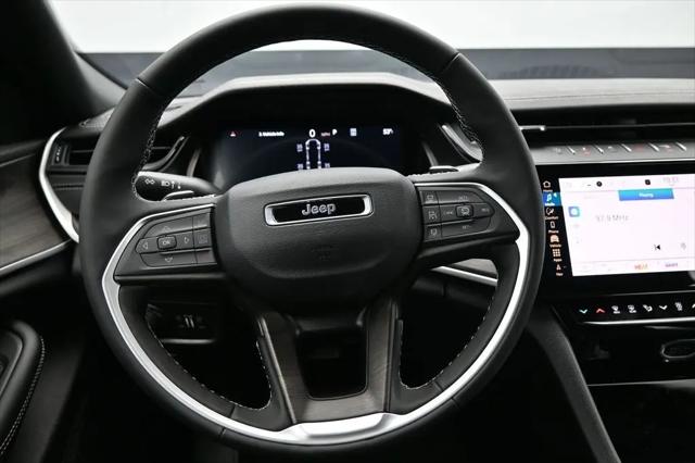 2026 Jeep Grand Cherokee L Altitude 4x4