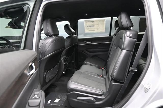 2026 Jeep Grand Cherokee L Altitude 4x4