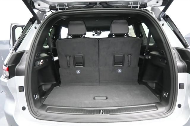 2026 Jeep Grand Cherokee L Altitude 4x4