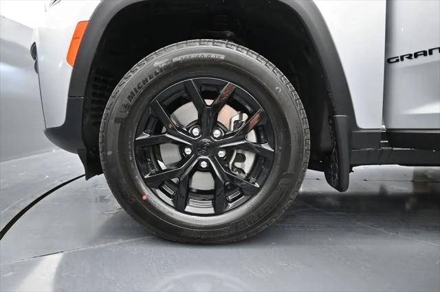 2026 Jeep Grand Cherokee L Altitude 4x4