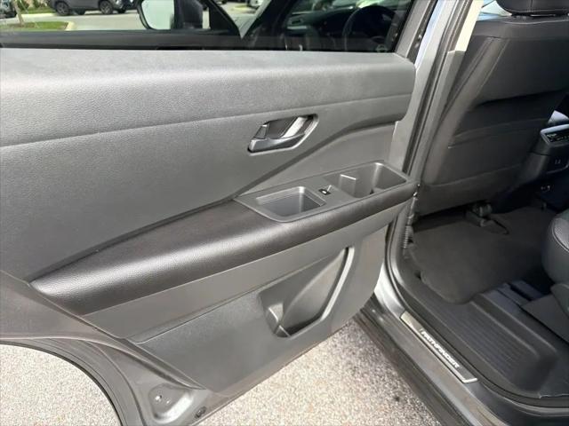 2024 Nissan Pathfinder SV FWD