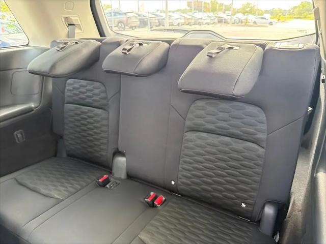 2024 Nissan Pathfinder SV FWD