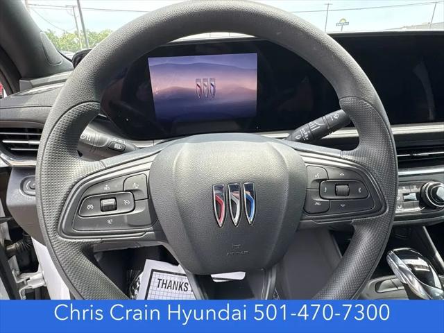 2025 Buick NV Preferred FWD