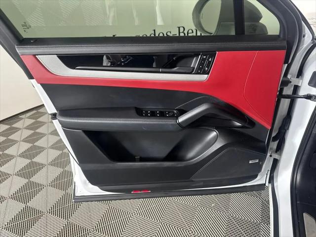 2025 Porsche Cayenne Cayenne