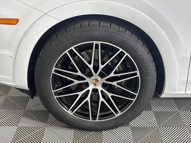 2025 Porsche Cayenne Cayenne
