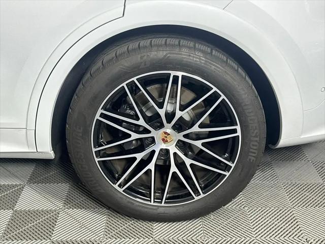 2025 Porsche Cayenne Cayenne