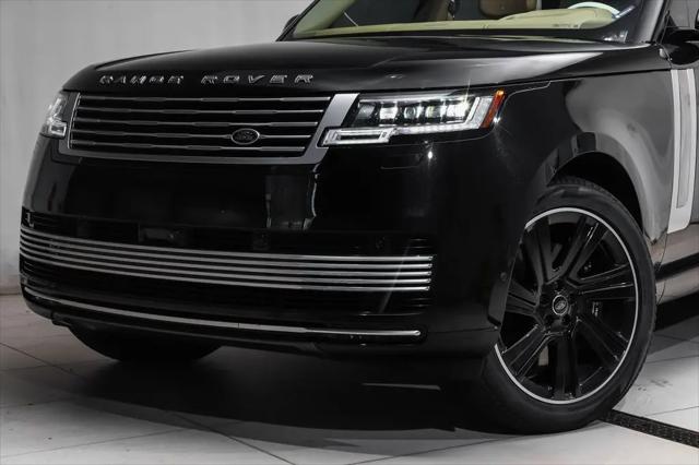 2025 Land Rover Range Rover P615 SV