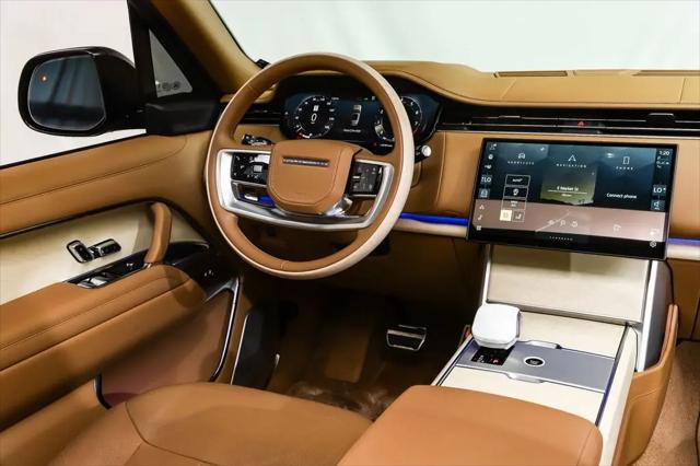 2025 Land Rover Range Rover P615 SV