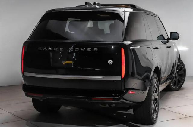 2025 Land Rover Range Rover P615 SV